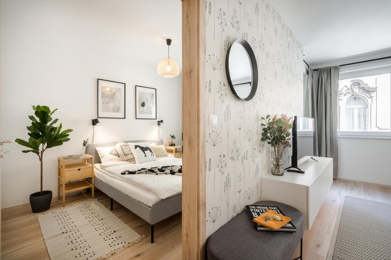 Cosy Tolnai Street Appartamento *
