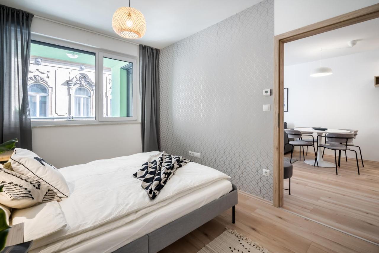 Cosy Tolnai Street Appartamento *
